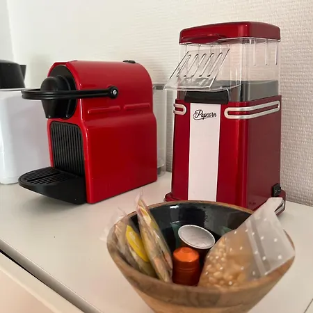 Joli T2 47m2 Au Calme Absolu, A 2 Pas De La Gare Avec Parking Prive Apartment *