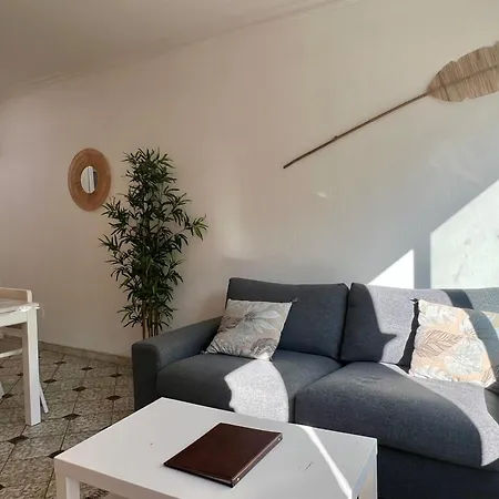 Joli T2 47m2 Au Calme Absolu, A 2 Pas De La Gare Avec Parking Prive *