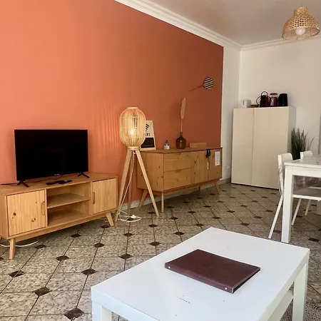 Joli T2 47m2 Au Calme Absolu, A 2 Pas De La Gare Avec Parking Prive * Saint-Cyr-l'Ecole